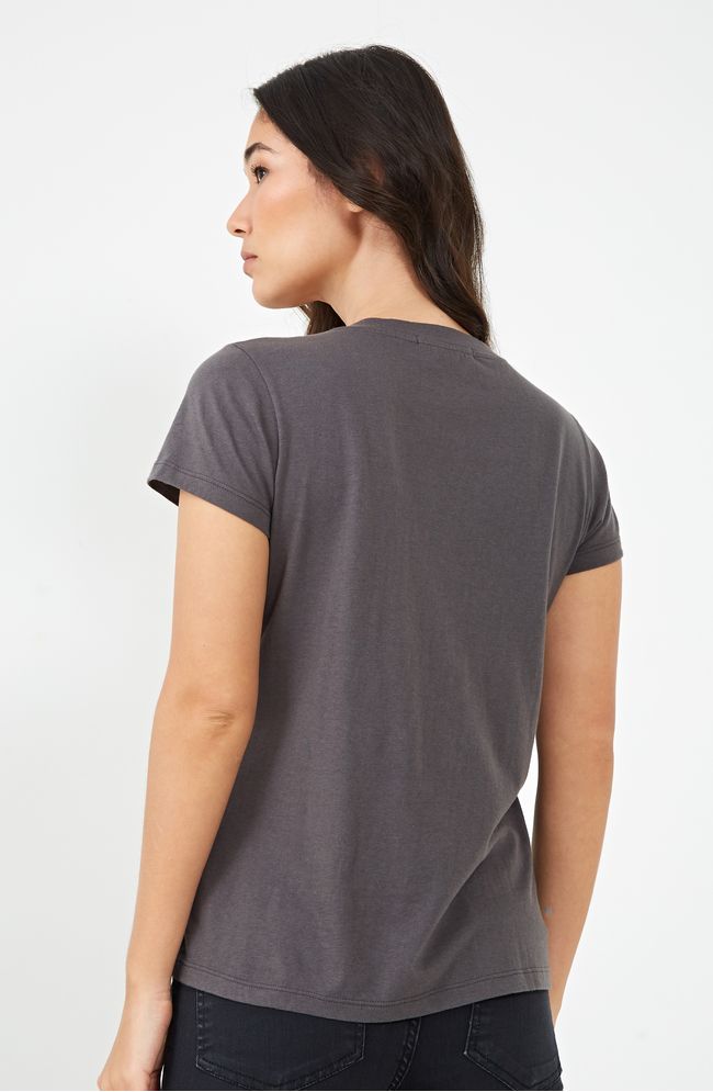 05200931_137_02-BLUSA-SILK-SHE-IS-QUICK