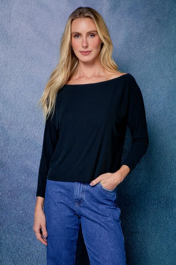 BLUSA CANELADA DECOTE CANOA PRETO - PP